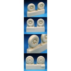 1/72 F4U Corsair / F6F Hellcat Wheels (Stamped Hub)