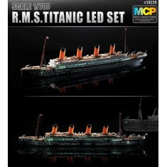 1/700 RMS Titanic LED Set
