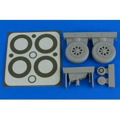 1/32 Douglas A1H Skyraider Wheels & Paint Masks for Trumpeter kits