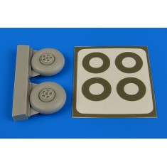 1/72 Bristol Beaufighter 5 Spoke Wheels and Paint Masks for Airfix kit