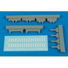1/32 USAF Missile Maintenance Stands with V-Shelf Assem.