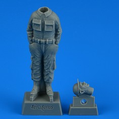 1/32 Korean War USAF Mechanic