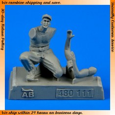 1/48 WWII US Army Aircraft Mechanic - Pacific Theatre Set 5 (1 figure)