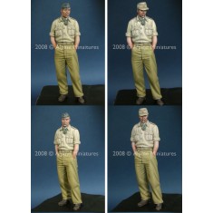 1/35 German DAK Panzer Crew #2 (1 figure)