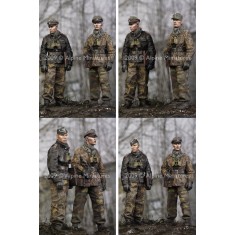 1/35 LAH Officers in the Ardennes Set (2 figures)
