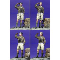 1/35 British Armoured Crew #1 (1 figure)
