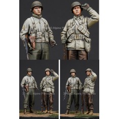 1/35 WWII US Infantry Set (2 figures w/2 different heads)