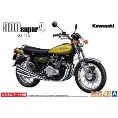 1/12 Kawasaki Z1 900 SUPER4 1973 with Custom Parts