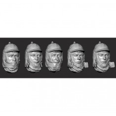 1/35 Soviet Soldiers Heads in "Budenovka" Winter #Set 2
