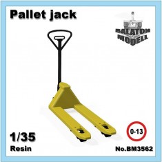 1/35 Pallet Jack