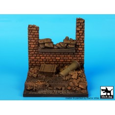 1/35 Wall with Sand Bags Diorama Base