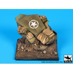 1/35 US Destroyed M2 Base (Base Size: 80mm x 70mm)