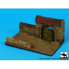 1/72 Wall with Gate Diorama Base No.2 (150mm x 90mm)