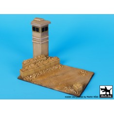 1/72 Guard Tower Base (Base Size: 150mm x 90mm)