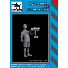 1/32 WWI Boy with Airplane