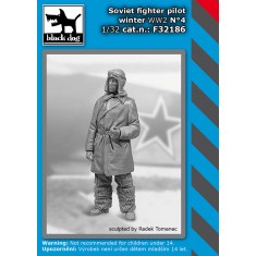 1/32 WWII Soviet Fighter Pilot Winter Vol.4