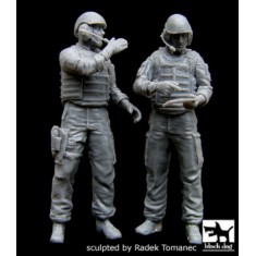 1/35 Australian Army Tank Crew in Afghanistan (2 figures)
