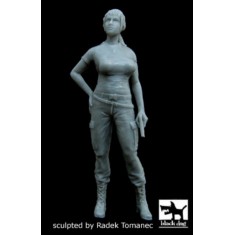 1/35 US Female Soldier in Afghanistan (1 figure)