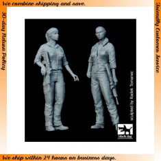 1/35 Israeli Woman Soldier Set (2 resin figures)