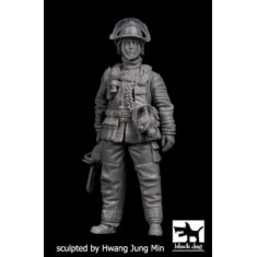 1/35 Fireman No.2 (1 figure)