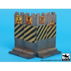 1/35 Post Apocalyptic Roadblocks