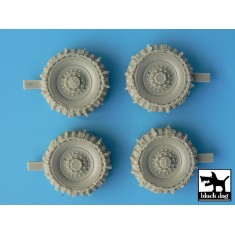 1/35 Staghound Snowchained Wheels Set for Bronco kit