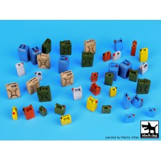 1/35 Modern Plastic Cans Set