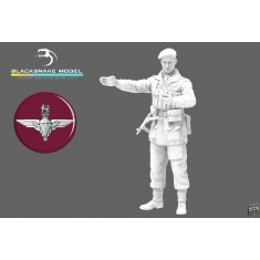 1/16 WWII British Red Devils Airborne Commando Team Leader Figure