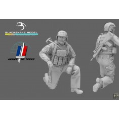 1/16 Modern French Artillery Crewman #05