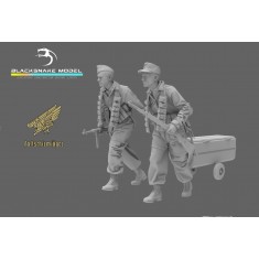 1/48 WWII German Fallschirmjager with Drop Canister Set (2 Figures)