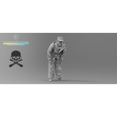 1/48 WWII German Totenkopf Winter Tiger Crewman #01