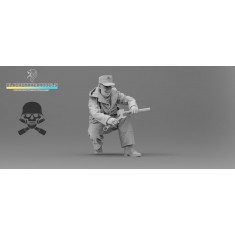 1/48 WWII German Totenkopf Winter Tiger Crewman #02
