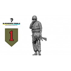 1/35 Vietnam US 1st Infantry Division Big Red One Soldier #09 at Rest