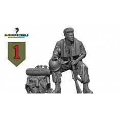 1/35 Vietnam US 1st Infantry Division Big Red One Soldier #14 at Rest