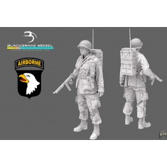 1/35 101st Airborne Radio Operator #03 (1 figure)