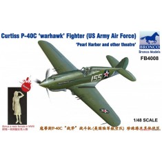 1/48 US Army Air Force Curtiss P-40C "Warhawk" Fighter with Female Figure