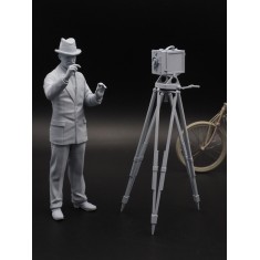 1/12 Cameraman