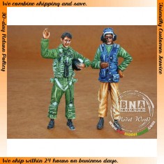 1/32 US Navy Modern Pilot and Mechanic (2 Figures)