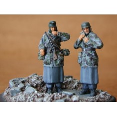 1/35 German Infantry Ardennes (2 Figures)