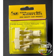 1/35 Russian Modern Helicopter Pilots Sitting (2 resin figures)