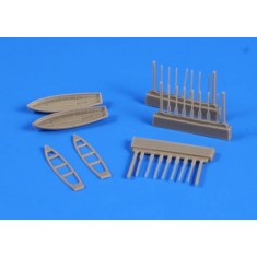 1/200 8 m Cutter (2pcs) with Paddles for Trumpeter kits