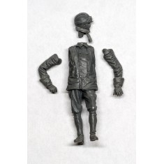 1/32 Gotha Bomber German Crew Member N.2