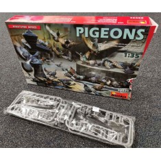 1/35 Pigeons (36pcs) (Box Damaged)