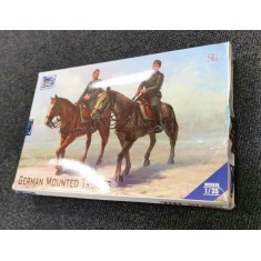 1/35 German Mounted Troops (box damaged)