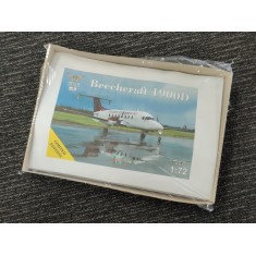 1/72 Beechcraft 1900D Northernthunderbird Air C-FDTR (no box top)