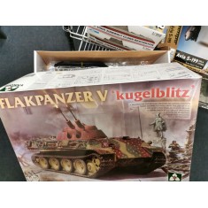 1/35 Plakpanzer V 'Kugelblitz' (box damaged)