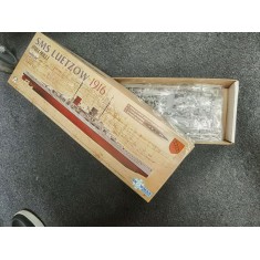 1/700 SMS Luetzow 1916 w/Full Hull (box damaged)