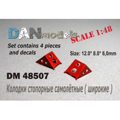 1/48 Aircraft Chocks Vol.5 (4pcs+decal, 12x8x6mm)