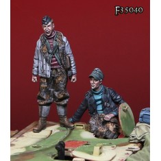 1/35 German WSS Crew (2 figures)