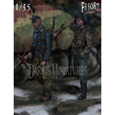 1/35 Luftwaffe German Soldiers (2 figures)